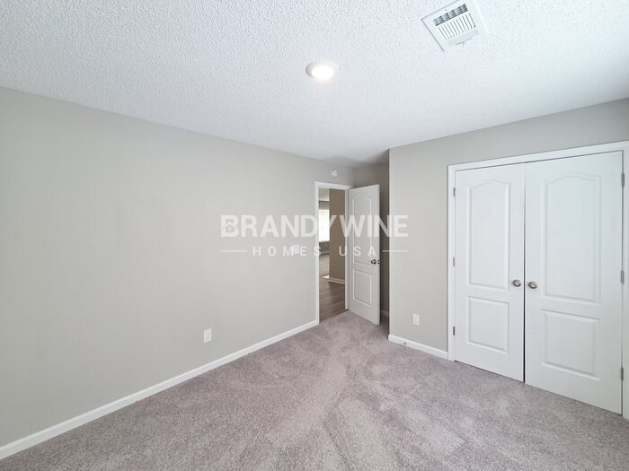 Building Photo - 10342 Commons Crossing