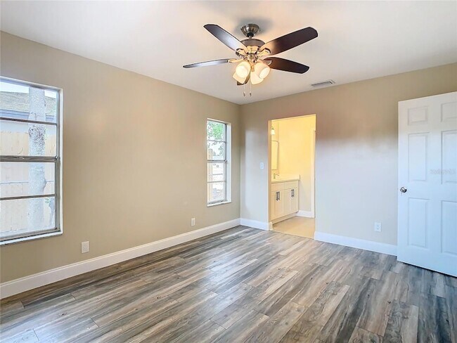 Building Photo - 1612 Fox Run Dr