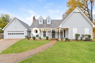 Building Photo - 4 Bedroom Pet-Friendly Home in MEMPHIS, TN with Main Street Renewal