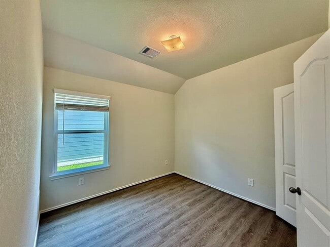 Building Photo - 4310 Wind Swell Ln
