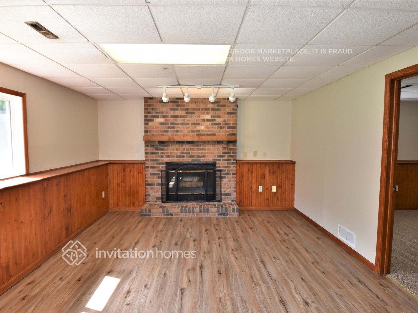 Building Photo - 9356 Vincent Ave N