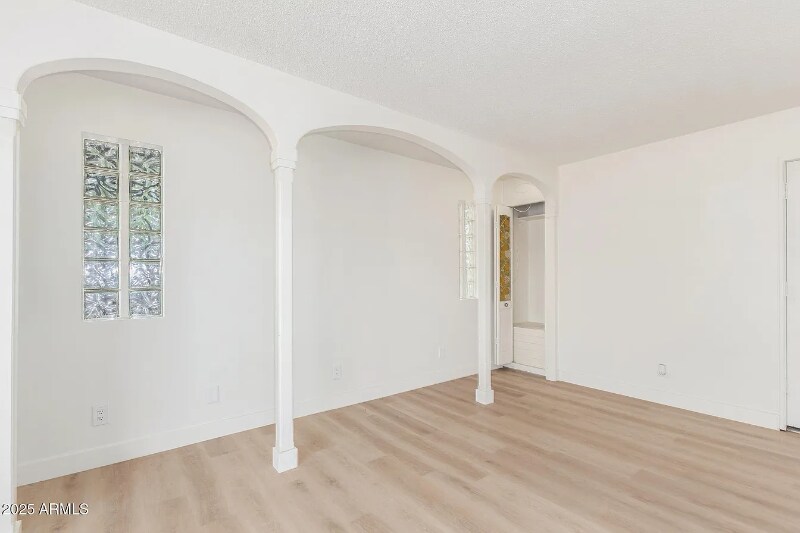 Building Photo - 4235 N 13th Pl