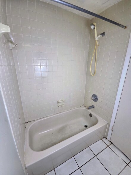 Building Photo - 7235 Sky Ct