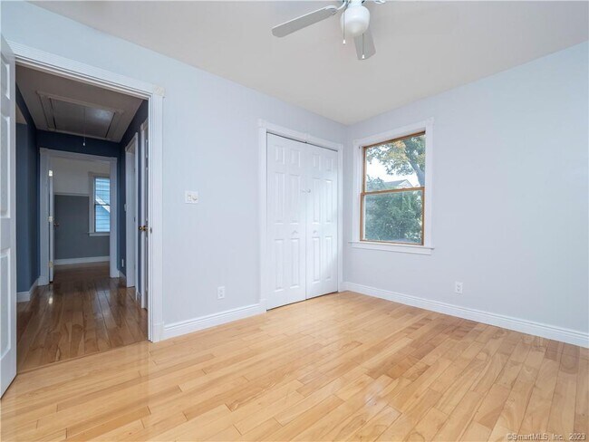 Building Photo - 8 Maplewood Terrace