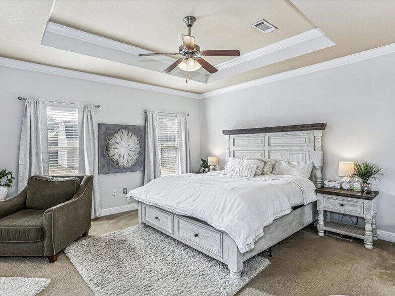 Building Photo - 405 Pendo Pl