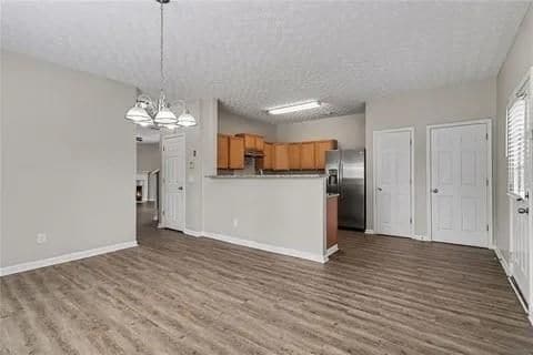 Building Photo - 4108 Robin Cir