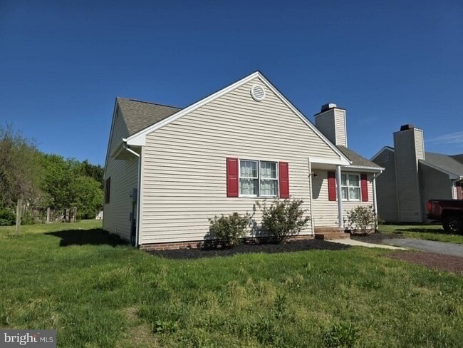 Building Photo - 1405 Bantry Ln