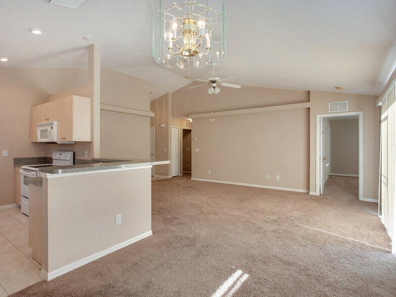 Building Photo - 6010 33rd Dr E