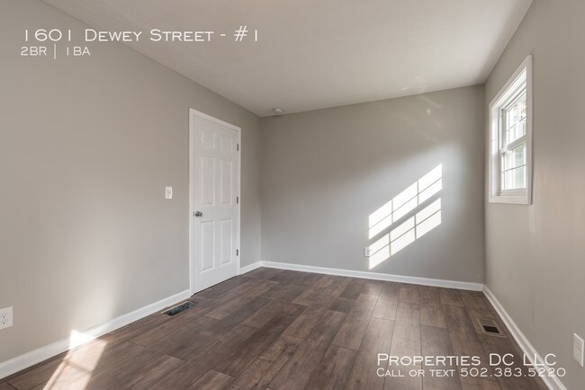 Building Photo - 1601 Dewey St