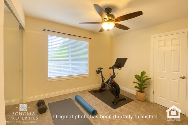 Building Photo - Lovely Updated 3BD/2.5BA Home Located In Fryer Creek!