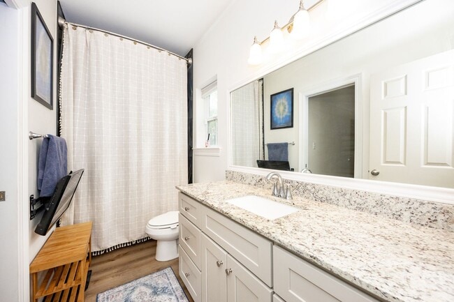 Building Photo - 1648 Mary Evers Dr