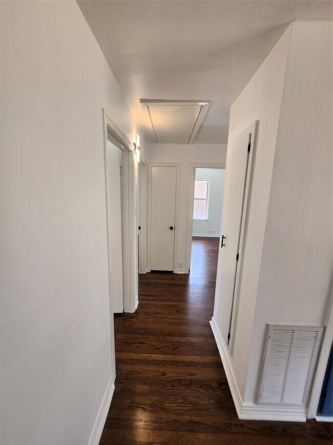 Building Photo - 1635 Wilde Rock Way