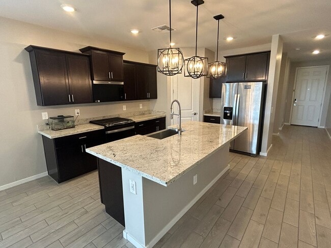 Building Photo - 17347 W Sanna St