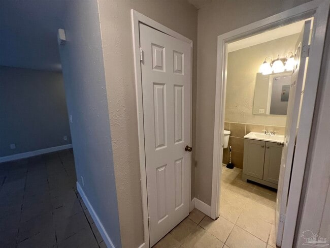 Building Photo - 6394 W Fairfield Dr