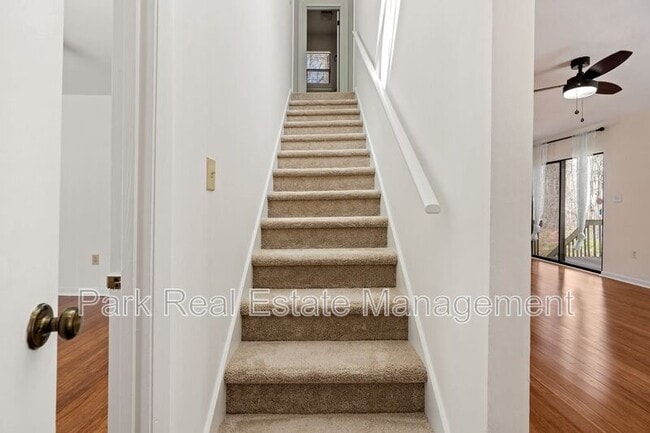 Building Photo - 222 Poplar St