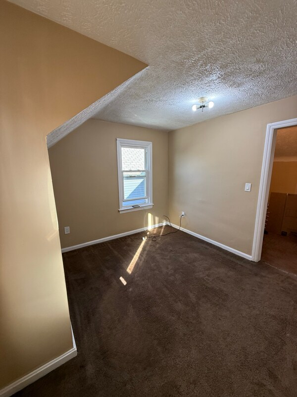 Building Photo - 3549 E 104th St