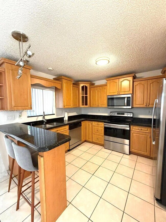 Building Photo - 17969 SW 140th Ct