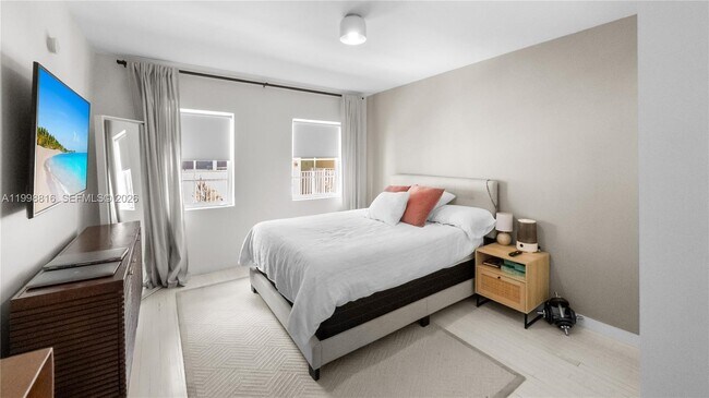 Building Photo - 645 Michigan Ave