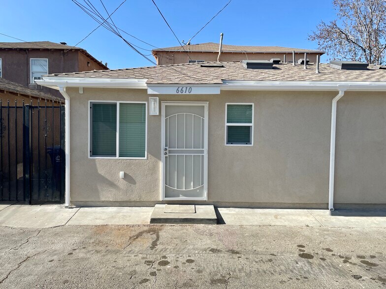 Building Photo - 6602 Southside Dr