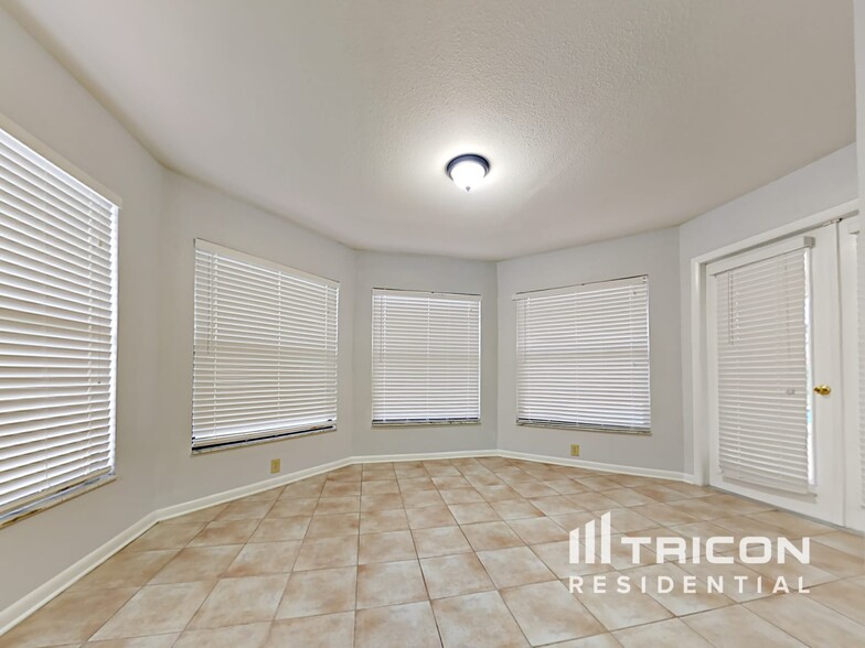 Building Photo - 2612 Bridle Dr