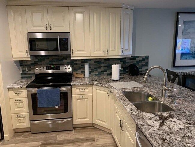 Building Photo - 610 Island Way