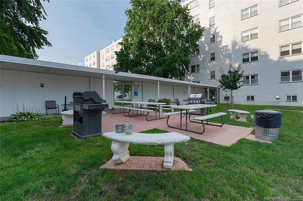 BBQ Area - 893 Farmington Ave