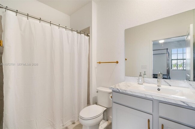 Building Photo - 1181 SW 7th Ct