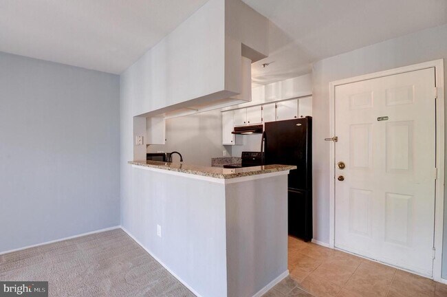 Building Photo - 3313 Wyndham Cir