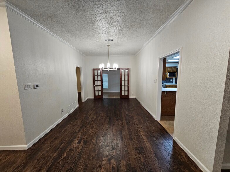 Building Photo - 224 Simmons Dr