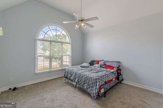 Building Photo - 203 Prestwick Way N