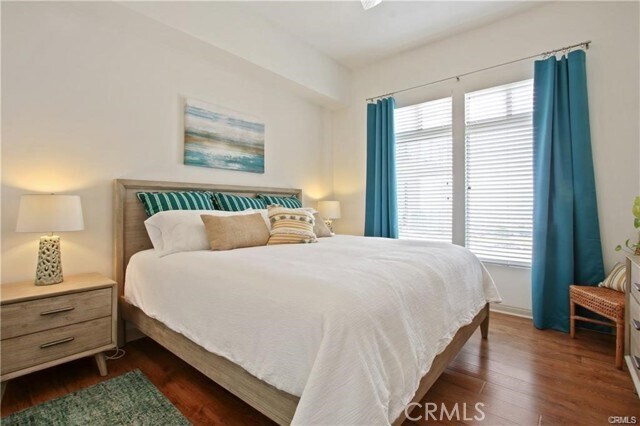 Building Photo - 488 E Ocean Blvd