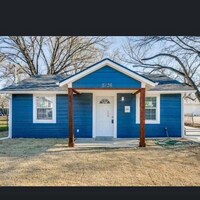 Building Photo - 5136 Bourquin St