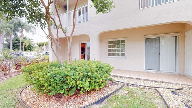 Building Photo - 5660 NW 115th Ct