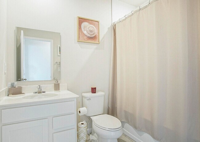 Building Photo - 266 Raspberry Rd