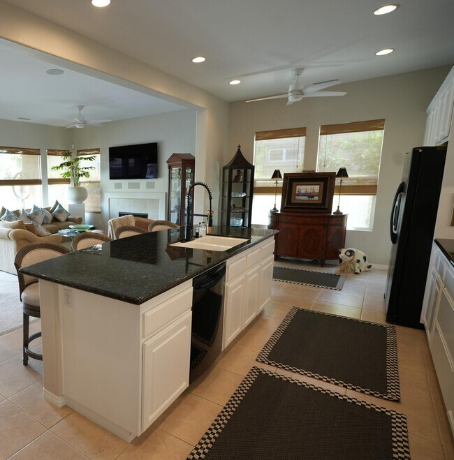 Building Photo - 6 Loch Ness Lake Ct