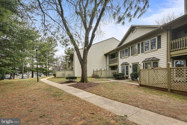 Building Photo - 13027 Shadyside Ln