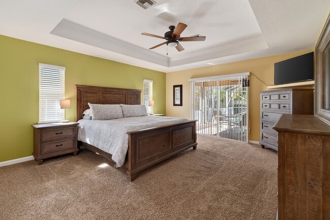 Building Photo - 3221 SE Quay St