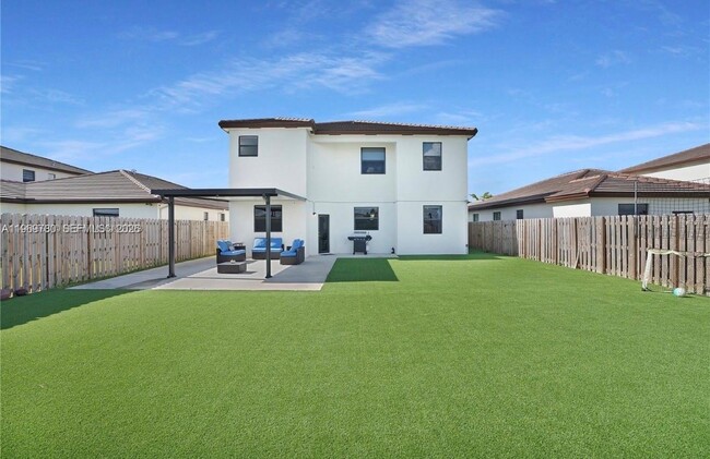 Building Photo - 10321 SW 232nd St