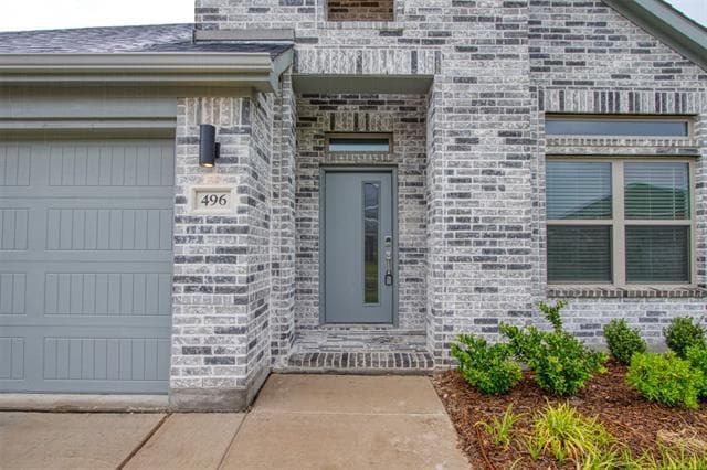 Building Photo - 496 Fox Ridge Dr