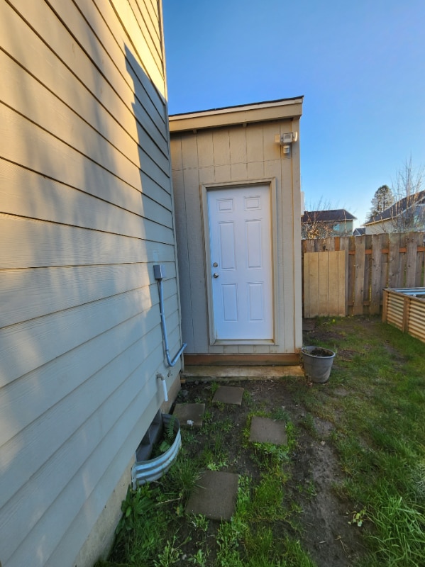 Building Photo - 1127 SE Rollins Ave