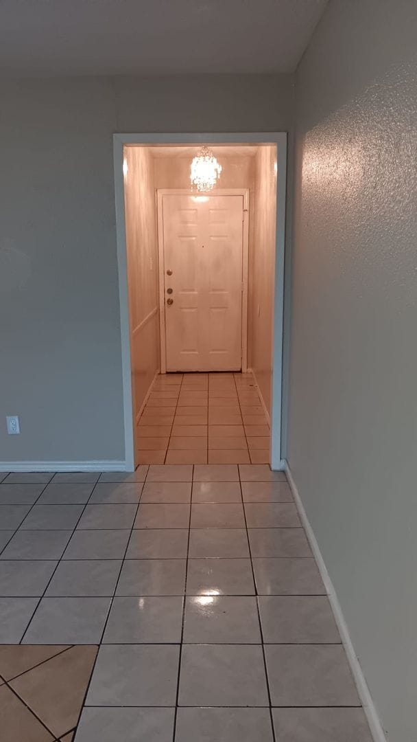 Building Photo - 6630 W Fuqua St