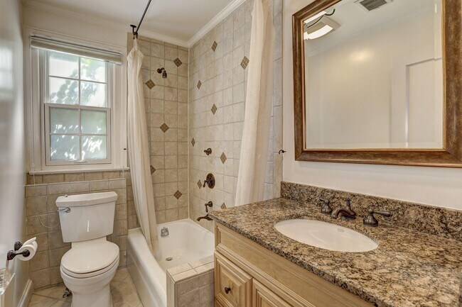 Building Photo - 5119 Manning Dr