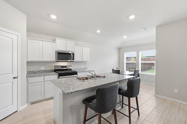 Building Photo - 845 Round Robin Ln