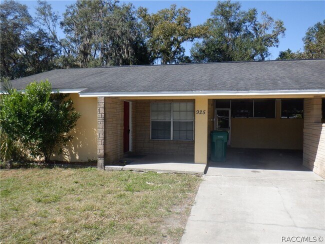Building Photo - 925 E Turner Camp Rd