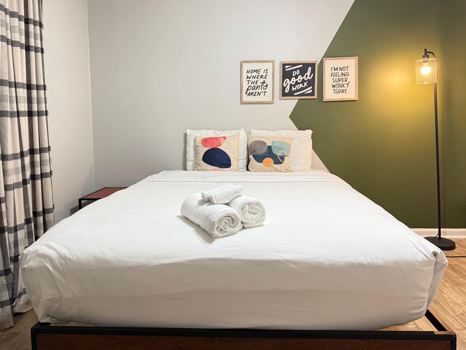 Building Photo - 1267 Sweet Pine Dr