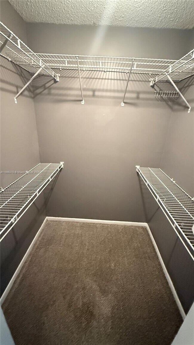 Building Photo - 8851 N New River Canal Rd