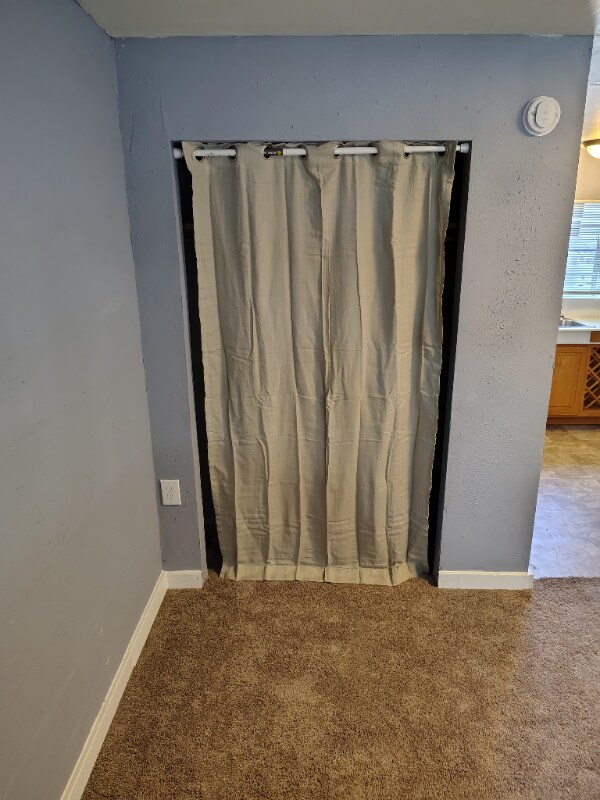 Building Photo - 183 SE Camelot Loop