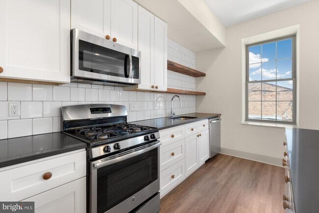 Building Photo - 1618 Mifflin St