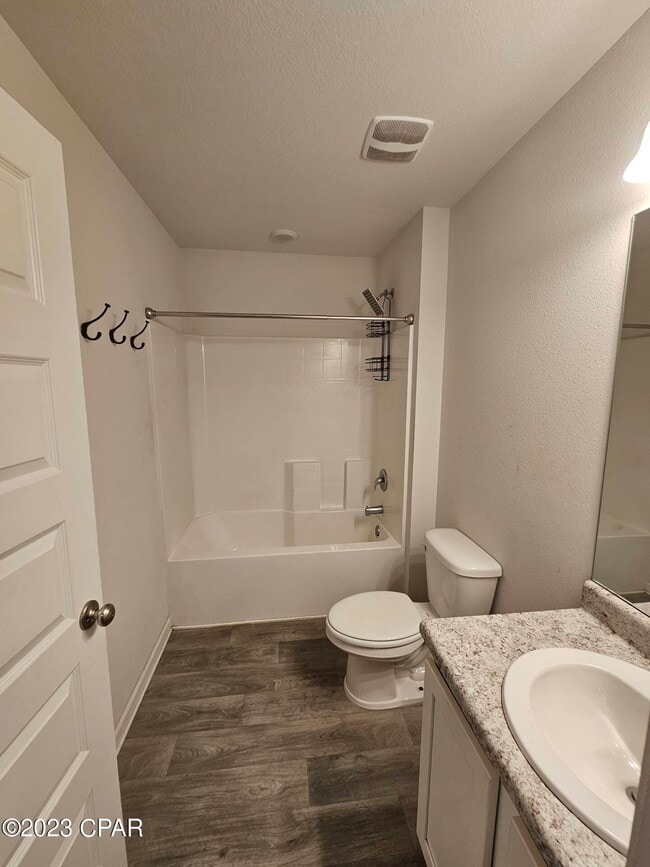 Building Photo - 4075 Silver Spur Rd