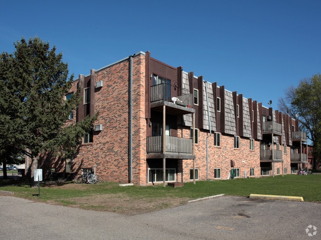 Building Photo - Hutchinson Estates